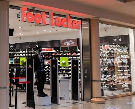 Foot Locker Cagliari orari di apertura Via Garibaldi 145 .